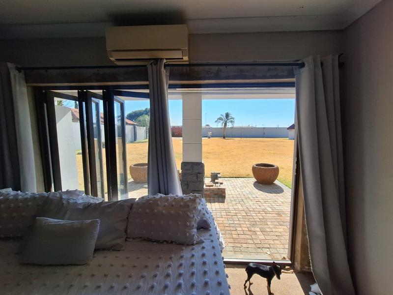 4 Bedroom Property for Sale in Flamwood North West